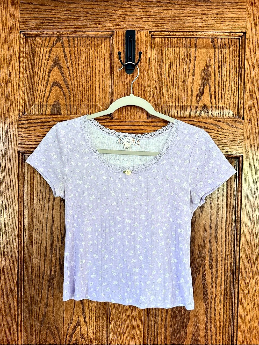Pink Republic Floral Short Sleeve Top in Purple & White Size Medium